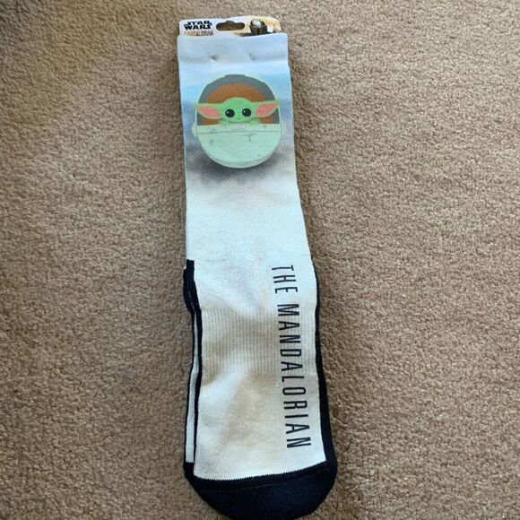 Disney Star Wars The Mandalorian Size L/XL Adult Socks *New* - Picture 1 of 6